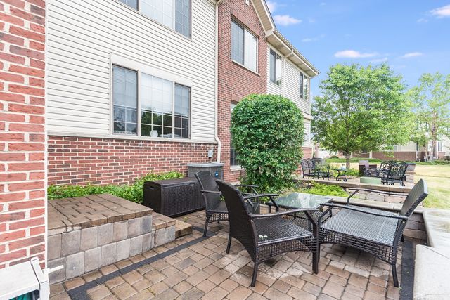 2768 Blakely Lane 2768, Naperville, IL 60540