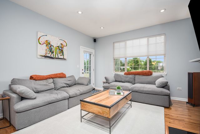 2768 Blakely Lane 2768, Naperville, IL 60540