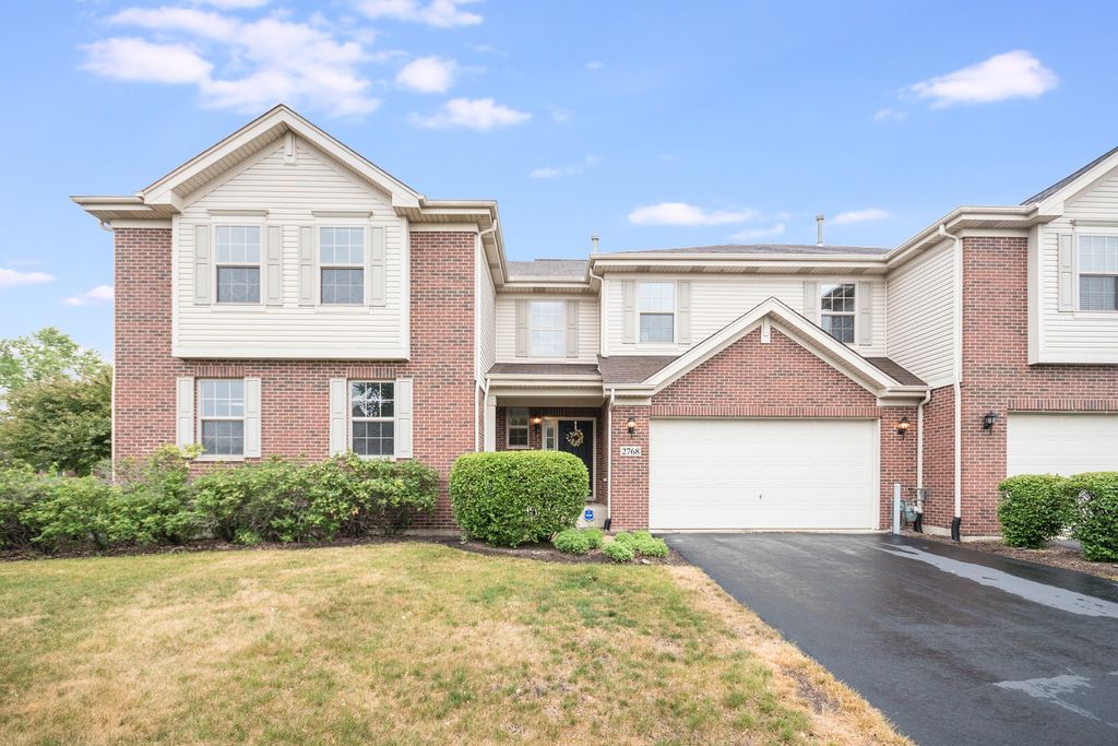 2768 Blakely Lane 2768, Naperville, IL 60540