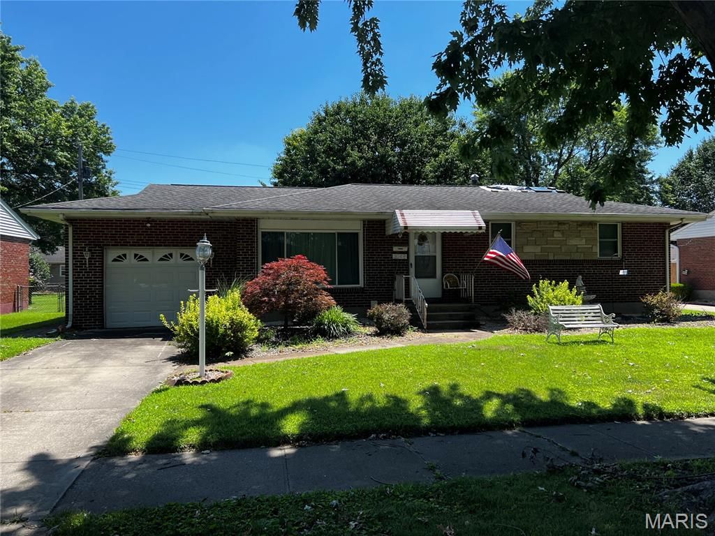 3148 Davis Avenue, Granite City, IL 62040