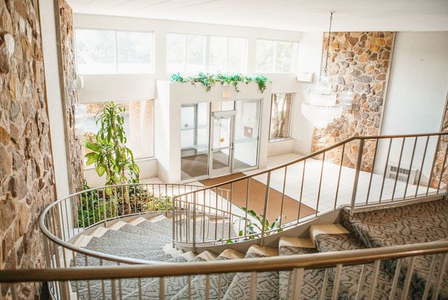 16 E Old Willow Road 206-S, Prospect Heights, IL 60070
