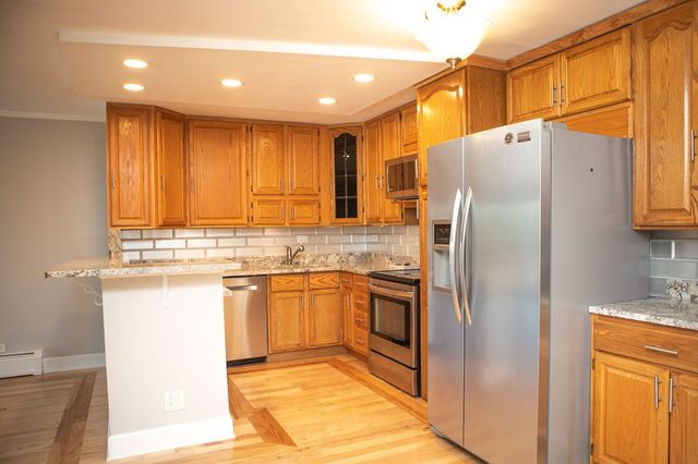 16 E Old Willow Road 206-S, Prospect Heights, IL 60070