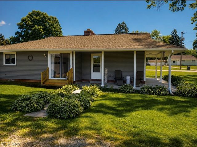 3146 Meadowwood Street NW, Massillon, OH 44646