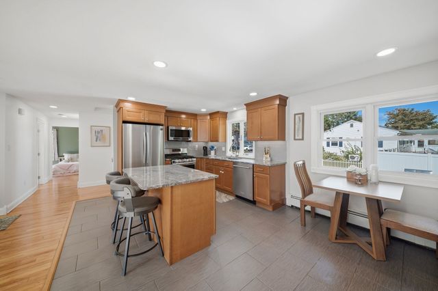 106 Harwood Ave, Littleton, MA 01460