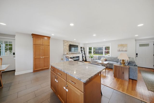 106 Harwood Ave, Littleton, MA 01460
