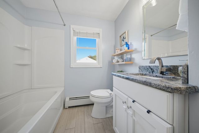 106 Harwood Ave, Littleton, MA 01460