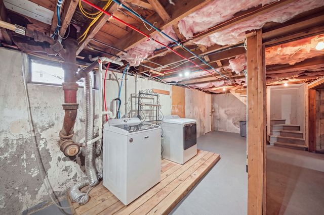 106 Harwood Ave, Littleton, MA 01460