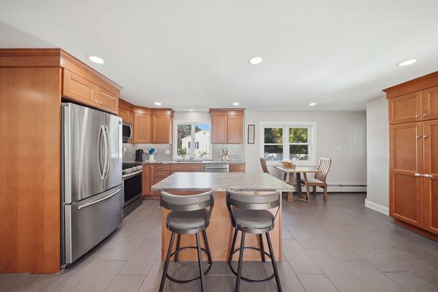 106 Harwood Ave, Littleton, MA 01460