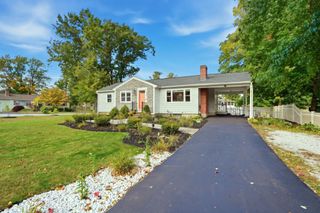 106 Harwood Ave, Littleton, MA 01460