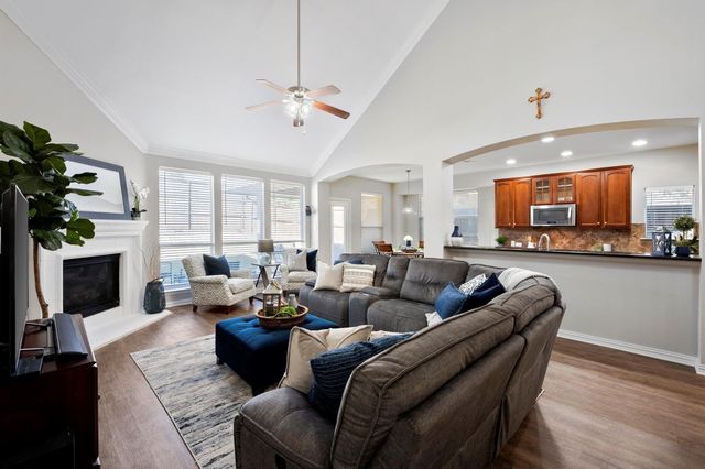 4329 Thorp Lane, Fort Worth, TX 76244