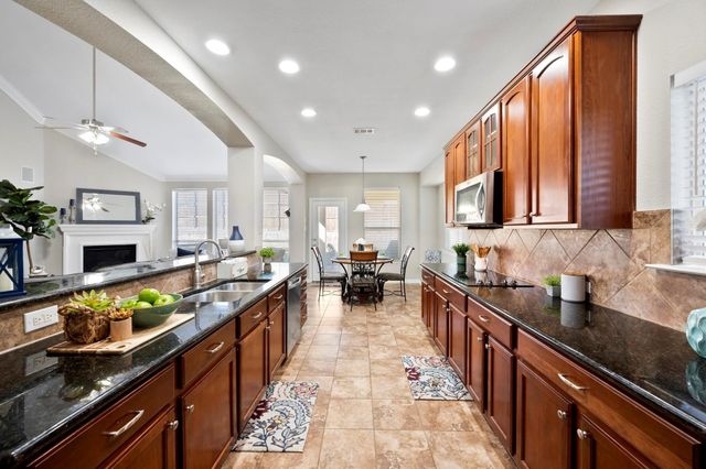 4329 Thorp Lane, Fort Worth, TX 76244