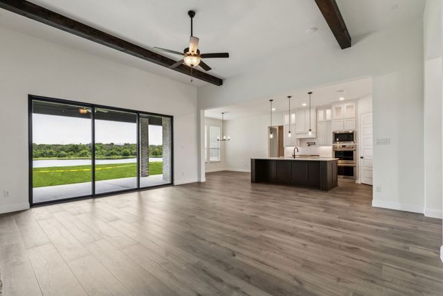 301 Hollingsworth Lane, Glenn Heights, TX 75154