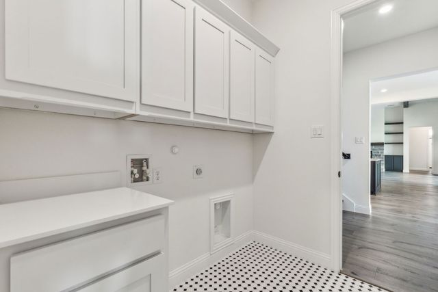 301 Hollingsworth Lane, Glenn Heights, TX 75154