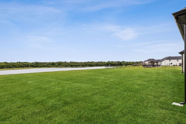 301 Hollingsworth Lane, Glenn Heights, TX 75154