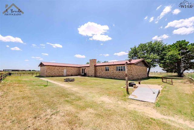 9419 S CR 95, Vernon, TX 76384