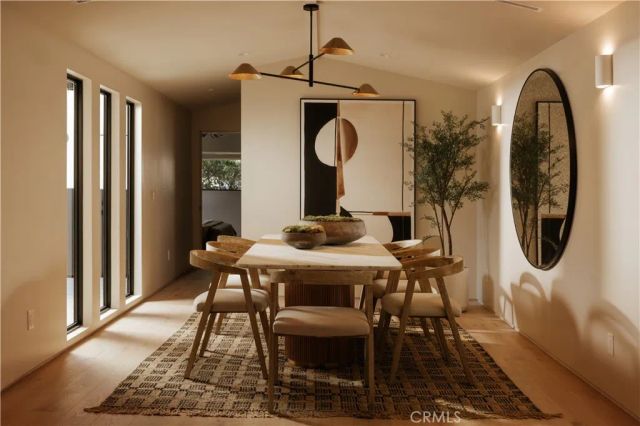5267 Ventura Canyon Avenue, Sherman Oaks, CA 91401