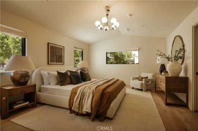 5267 Ventura Canyon Avenue, Sherman Oaks, CA 91401
