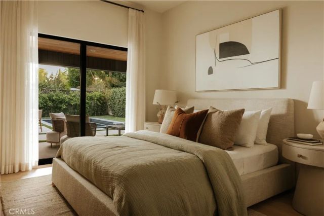 5267 Ventura Canyon Avenue, Sherman Oaks, CA 91401