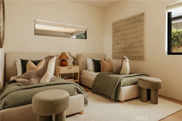 5267 Ventura Canyon Avenue, Sherman Oaks, CA 91401