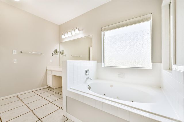 2630 Vermillion Road, Seabrook, TX 77586