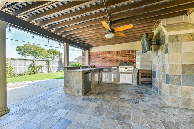 2630 Vermillion Road, Seabrook, TX 77586