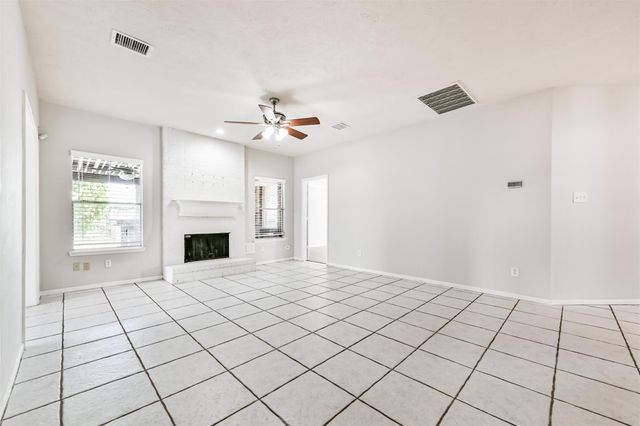 2630 Vermillion Road, Seabrook, TX 77586