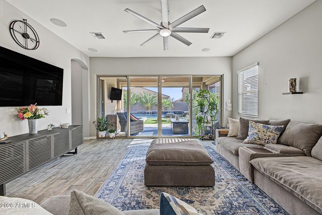 1235 W PAGODA Avenue, Queen Creek, AZ 85140