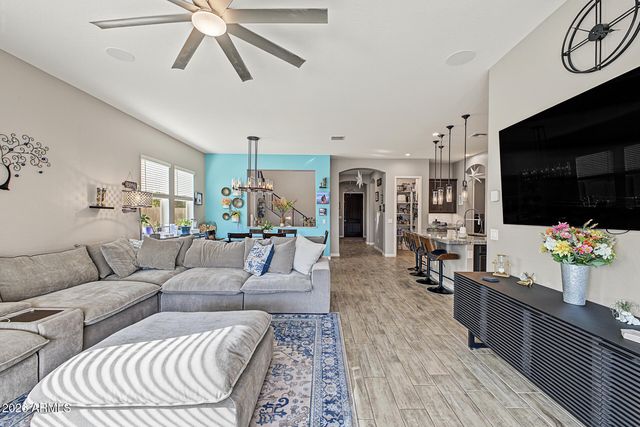 1235 W PAGODA Avenue, Queen Creek, AZ 85140