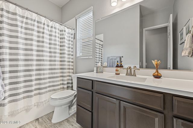 1235 W PAGODA Avenue, Queen Creek, AZ 85140