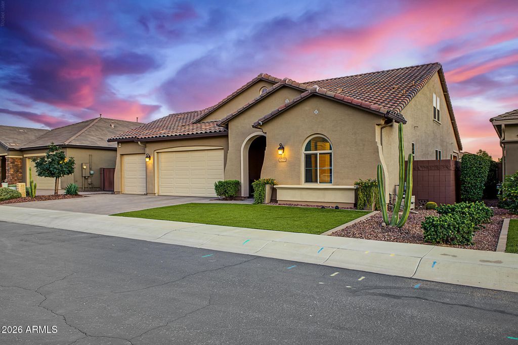 1235 W PAGODA Avenue, Queen Creek, AZ 85140 — photo 2