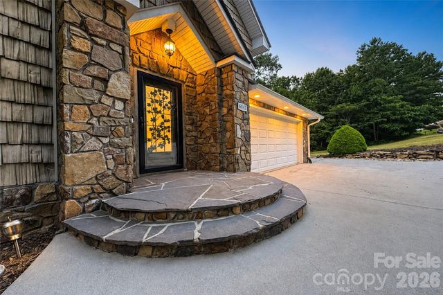6047 Chaucer Lane, Granite Falls, NC 28630
