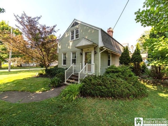 297 Central Avenue, Pomfret, NY 14063