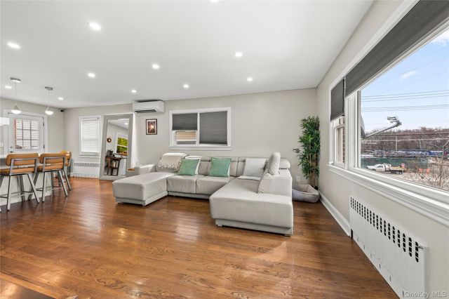 5 Cross Hill Avenue, Yonkers, NY 10703