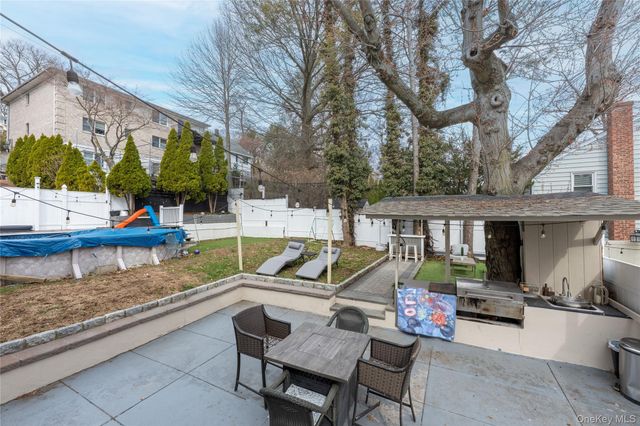 5 Cross Hill Avenue, Yonkers, NY 10703