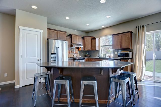 1880 N Winchester St, Liberty Lake, WA 99019
