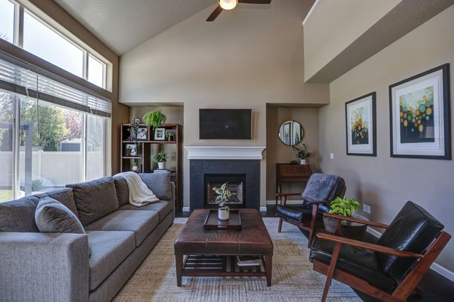 1880 N Winchester St, Liberty Lake, WA 99019