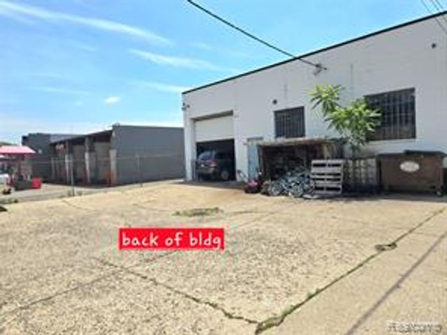 1018 W 9 Mile Road, Ferndale, MI 48220