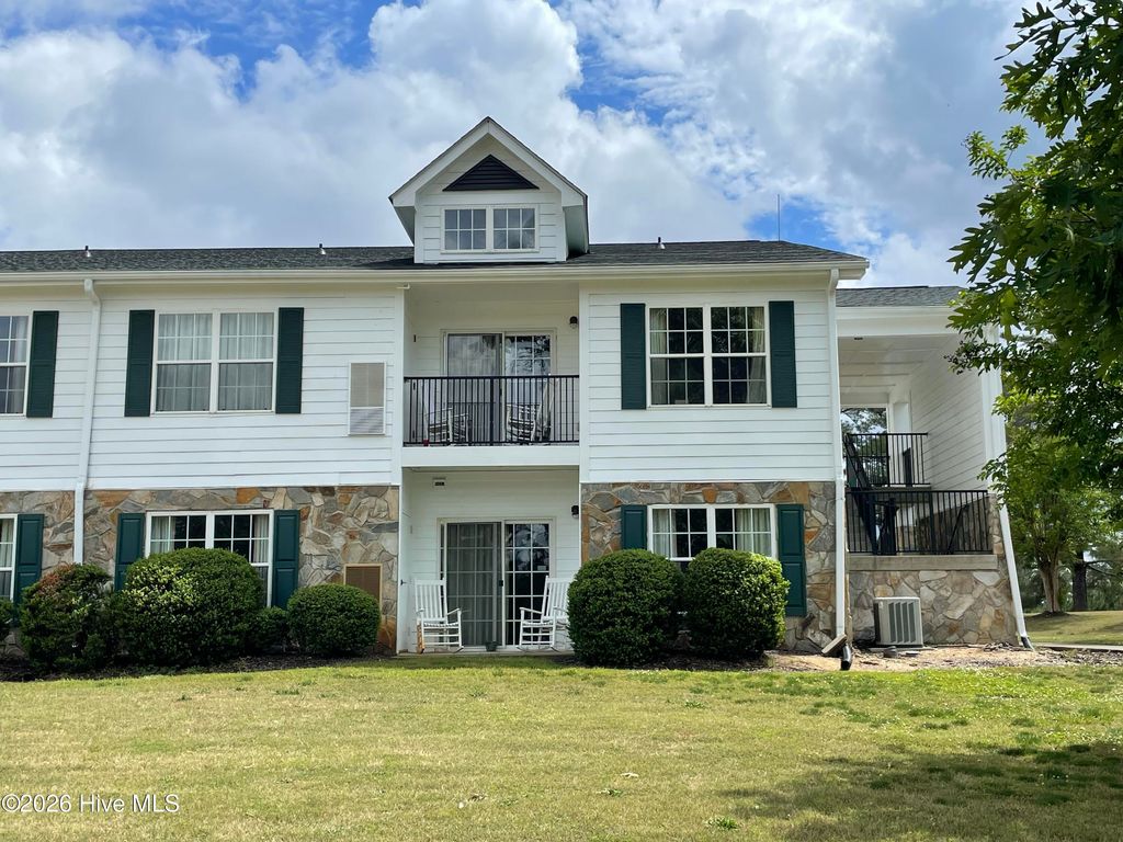 510 Little River Farm Boulevard B100, Carthage, NC 28327