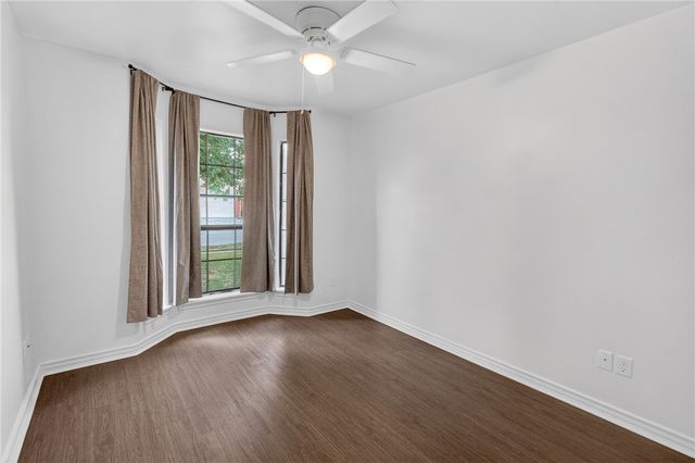 8001 Rock Crest Dr, Corpus Christi, TX 78414