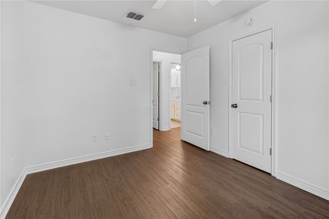 8001 Rock Crest Dr, Corpus Christi, TX 78414