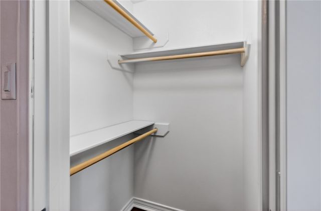 8001 Rock Crest Dr, Corpus Christi, TX 78414