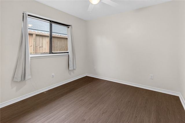 8001 Rock Crest Dr, Corpus Christi, TX 78414