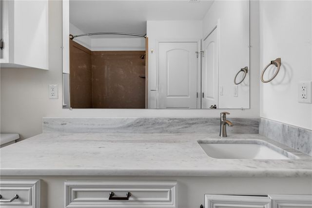 8001 Rock Crest Dr, Corpus Christi, TX 78414