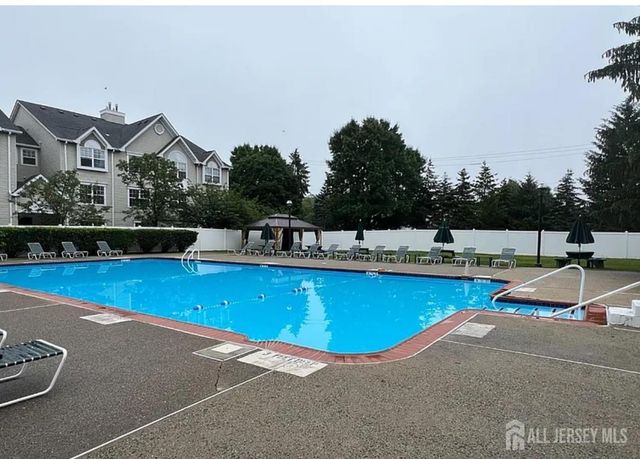 207 Prestwick Way, Edison, NJ 08820
