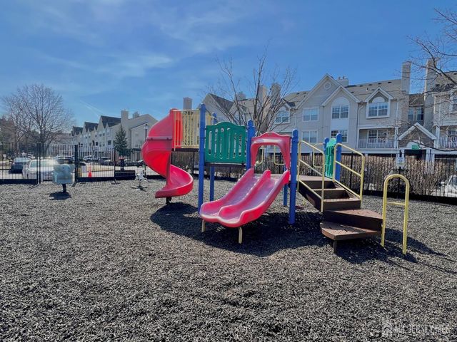 207 Prestwick Way, Edison, NJ 08820