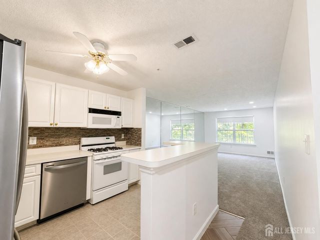 207 Prestwick Way, Edison, NJ 08820