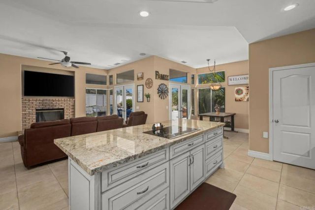 1887 Coronado View, Alpine, CA 91901
