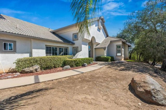 1887 Coronado View, Alpine, CA 91901