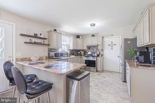 776 FAIRVIEW AVE, Hammonton, NJ 08037