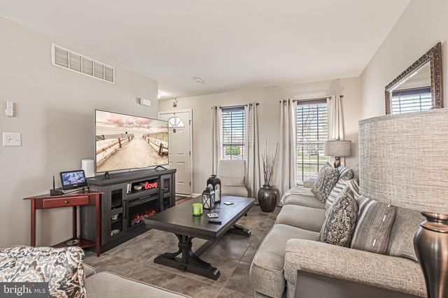 776 FAIRVIEW AVE, Hammonton, NJ 08037